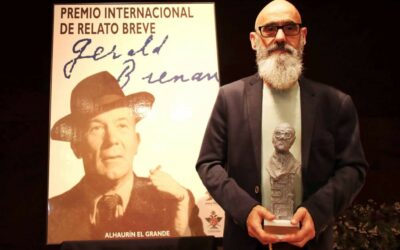 El Ayuntamiento entrega el XX Premio Internacional de Relato Breve Gerald Brenan a José María Grande