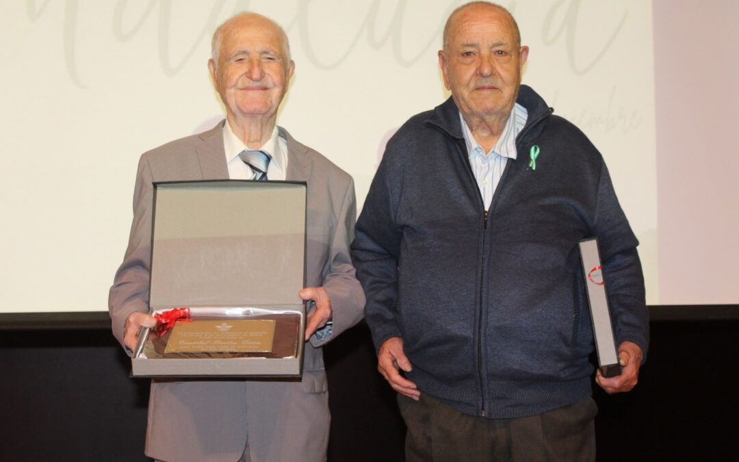 El Ayuntamiento de Alhaurín el Grande celebra el Día de la Bandera de Andalucía y reconoce a dos alhaurinos destacados