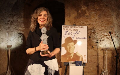 La reconocida escritora Juana Cortés Amunarriz recibe el XXI Premio Internacional de Relato Breve Gerald Brenan