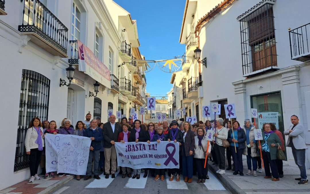 Alhaurín el Grande reúne a más de un centenar de personas en los actos del 25N contra la violencia hacia las mujeres