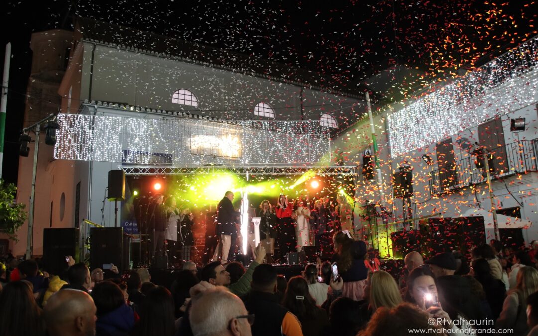 Alhaurín el Grande da la bienvenida a la Navidad con un encendido multitudinario y un amplio programa de actividades