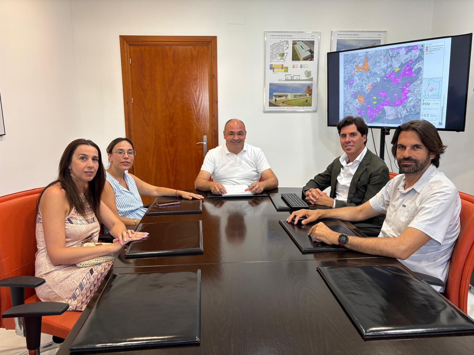 El Ayuntamiento da un paso decisivo para desbloquear el desarrollo urban&iacute;stico de Alhaur&iacute;n el Grande